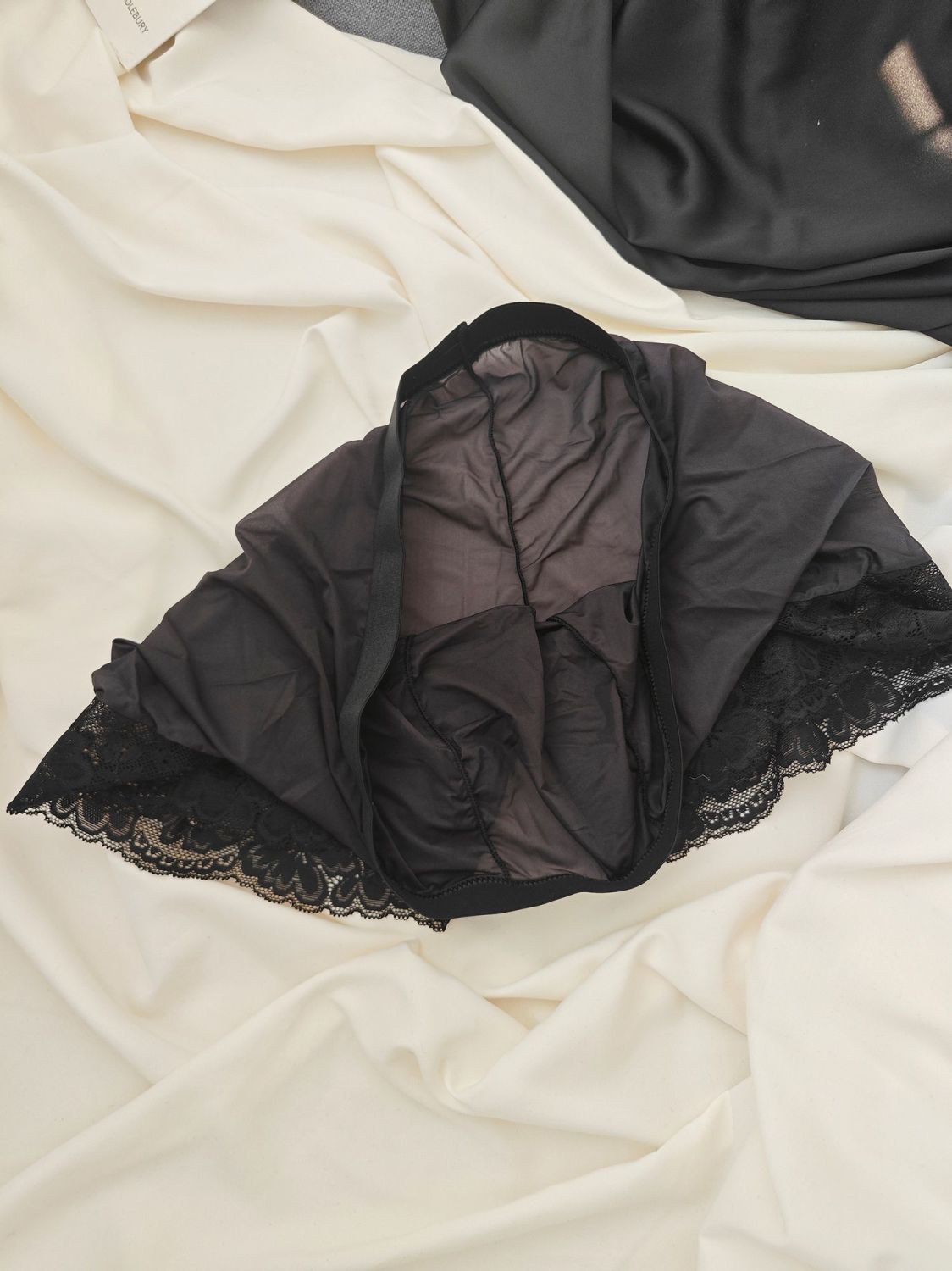 Sexy Man's Glossy Lace Hem Sho - Pouch Boxer Pouch review and price